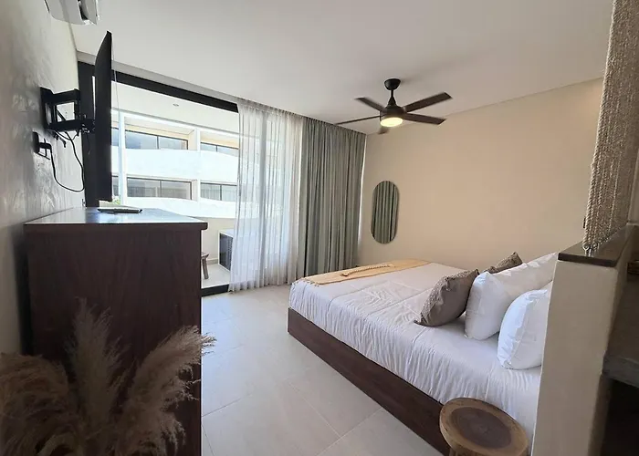 Ph De 2 Rec, Gim, Cine Y Jacuzzi Privado En * Tulum
